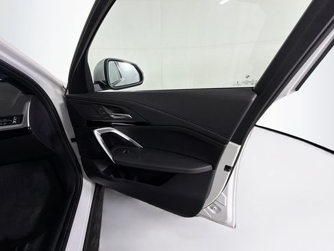Used 2026 BMW X2 xDrive28i AWD/4WD image 32