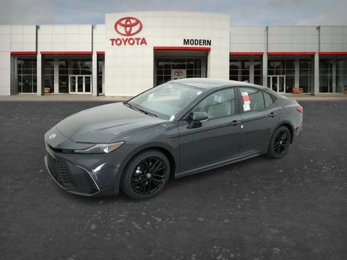 New 2026 Toyota Camry SE FWD image 1