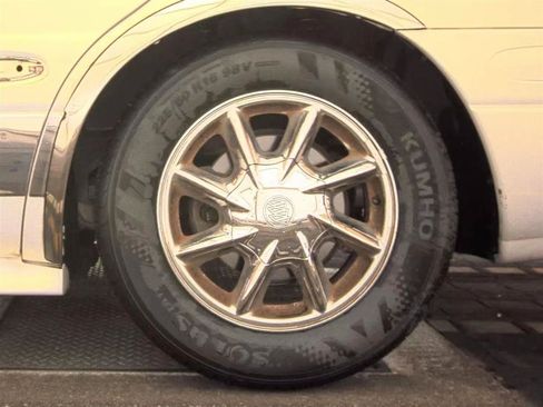 Used 2004 Buick Le Sabre Limited w/ Celebration Edition Package FWD image 12