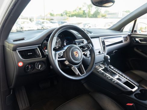 Used 2018 Porsche Macan S AWD/4WD image 19