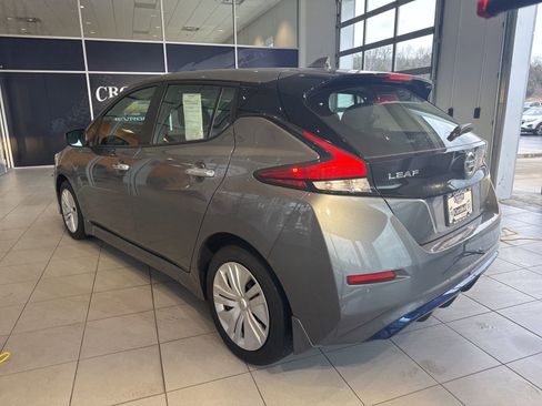 Used 2022 Nissan Leaf S image 8