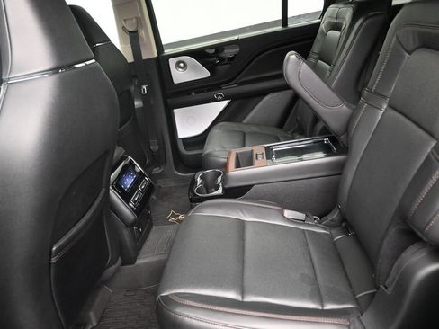 Used 2024 Lincoln Aviator Reserve w/ Equipment Group 201A RWD image 14