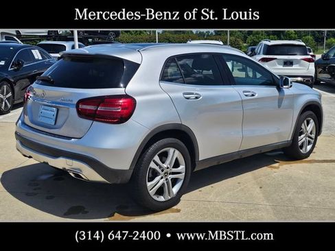 Used 2020 Mercedes-Benz GLA 250 4MATIC image 3