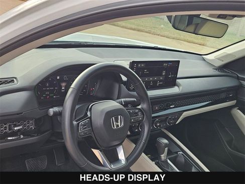 Used 2023 Honda Accord Touring image 13