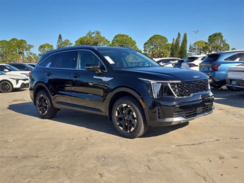 New 2026 Kia Sorento S image 2