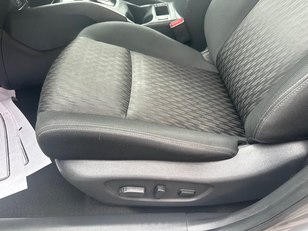 Used 2017 Nissan Rogue SV w/ SV Premium Package AWD/4WD image 20