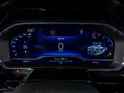 Used 2025 Chevrolet Silverado 2500 LTZ w/ LTZ Plus Package image 19