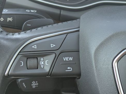 Used 2019 Audi Q5 Premium w/ Convenience Package image 23