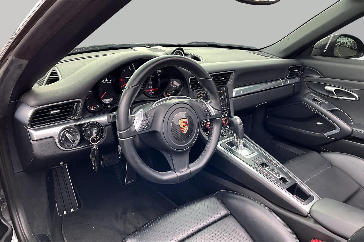 Used 2014 Porsche 911 Carrera RWD image 17