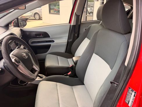 Used 2012 Toyota Prius C Three FWD image 10