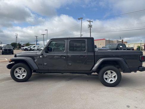 Used 2020 Jeep Gladiator Sport w/ Quick Order Package 24S AWD/4WD image 6