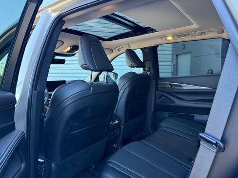 Used 2024 INFINITI QX60 Luxe image 6