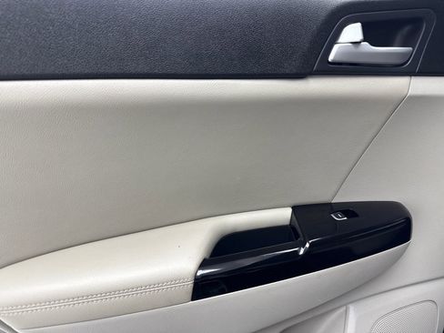 Used 2020 Kia Sportage EX image 39