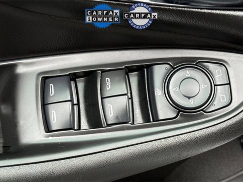 Used 2016 Chevrolet Volt Premier w/ Driver Confidence Package image 17