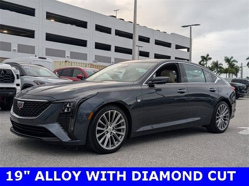 Used 2025 Cadillac CT5 Premium Luxury image 3