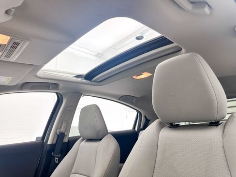 Used 2019 Honda HR-V EX image 3