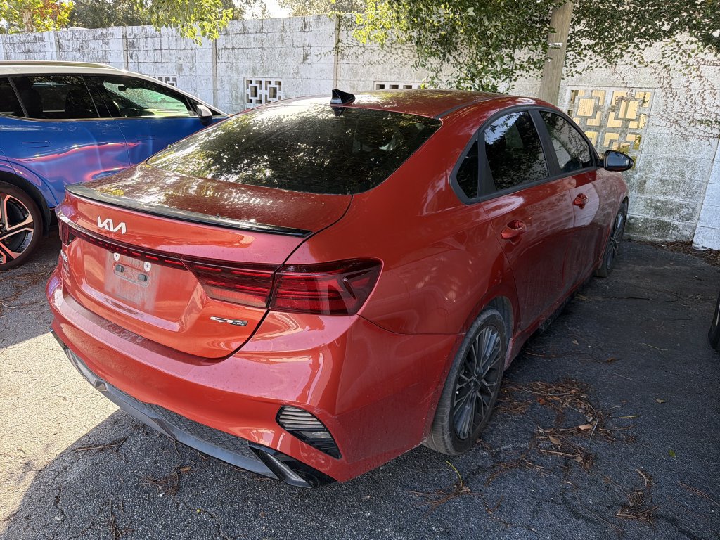 Used 2023 Kia Forte GT-Line w/ GT-Line Premium Package FWD image 5