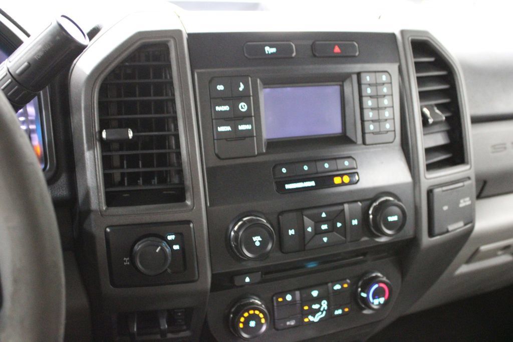 Used 2017 Ford F350 XL w/ Power Equipment Group AWD/4WD image 22