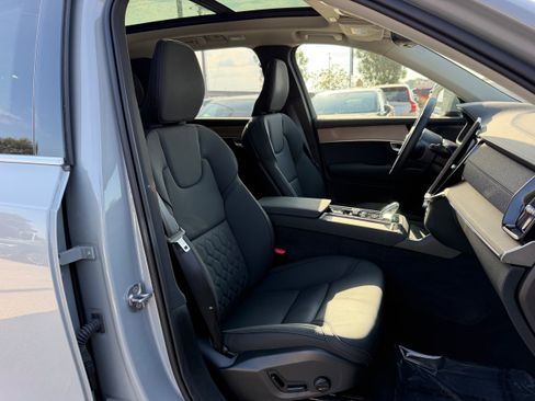 Certified 2026 Volvo XC90 B6 Plus AWD/4WD image 10