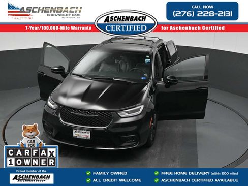 Used 2025 Chrysler Pacifica Limited FWD image 27