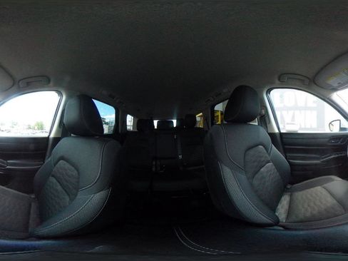 Used 2025 Nissan Pathfinder SV FWD image 41