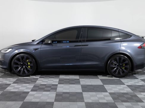 Used 2022 Tesla Model X Plaid AWD/4WD image 3