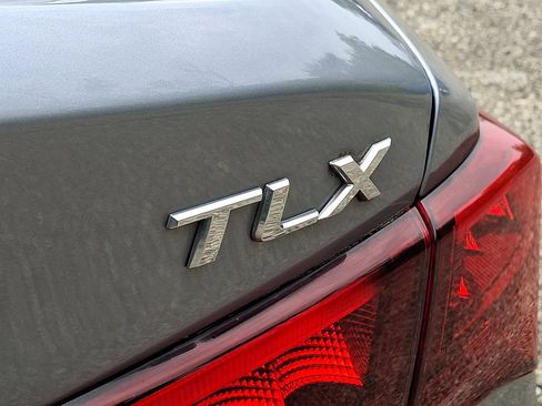Used 2015 Acura TLX V6 image 16