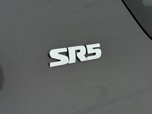 Used 2015 Toyota 4Runner SR5 RWD image 14