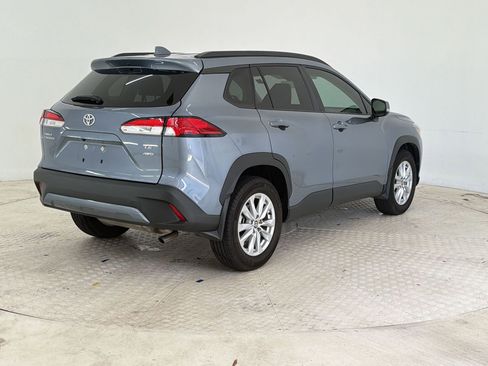 Used 2024 Toyota Corolla Cross LE AWD/4WD image 9