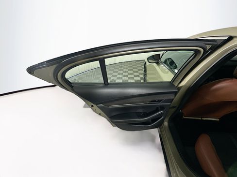 Used 2024 MAZDA MAZDA3 s image 27