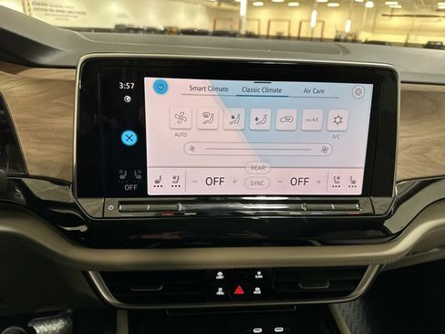 New 2026 Volkswagen Atlas SE image 33