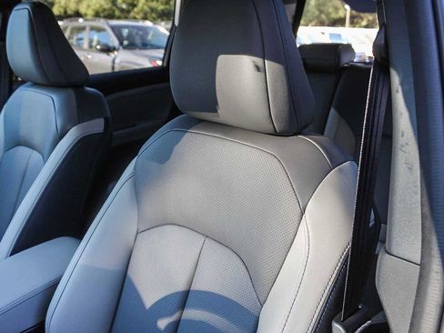 New 2025 Subaru Forester Limited image 25