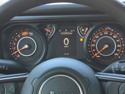 Certified 2025 Jeep Wrangler Sport image 20