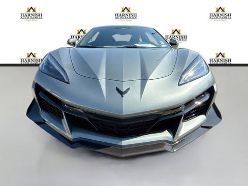 Used 2024 Chevrolet Corvette Z06 w/ Z07 Performance Package RWD image 11
