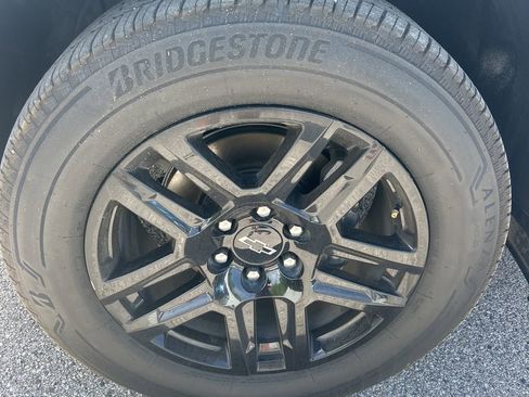 Used 2024 Chevrolet Silverado 1500 Custom w/ LPO, Dark Essentials Package image 26