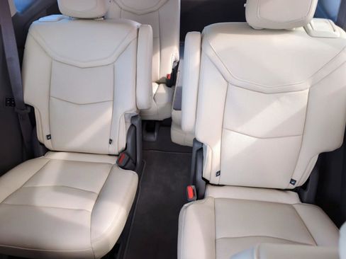 New 2025 Cadillac XT6 Premium Luxury image 25