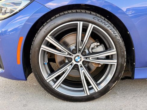 Used 2022 BMW 330i Sedan w/ M Sport Package RWD image 9