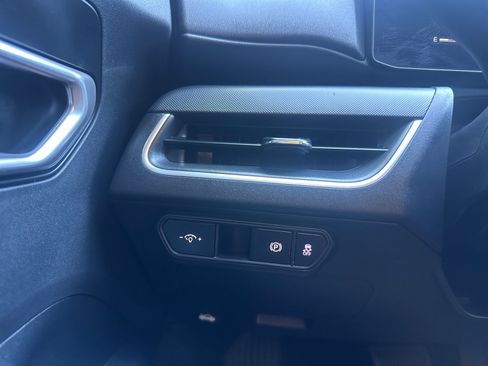 Used 2025 Kia K4 FWD image 18