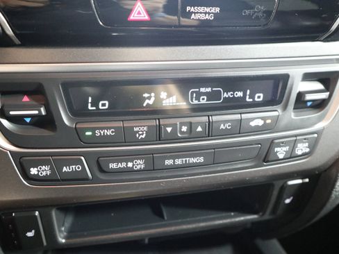 Used 2024 Honda Passport EX-L image 35