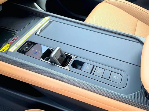 New 2026 Lexus ES 350e FWD image 11
