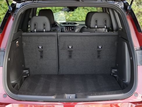 Used 2022 Chevrolet TrailBlazer RS FWD image 25