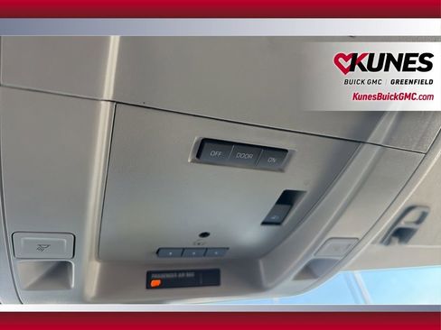 Used 2017 GMC Sierra 1500 SLE w/ SLE Value Package image 19