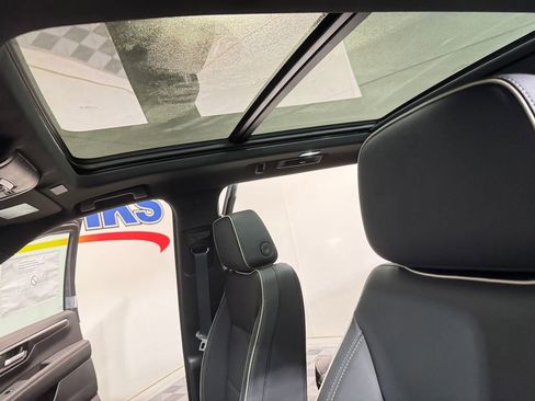 New 2026 Chevrolet Suburban Premier image 10