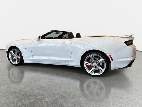 Used 2021 Chevrolet Camaro SS RWD image 3
