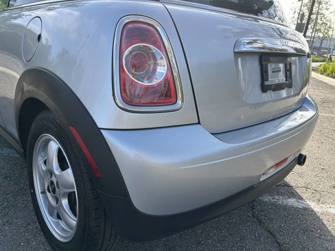 Used 2011 MINI Cooper Hardtop image 22