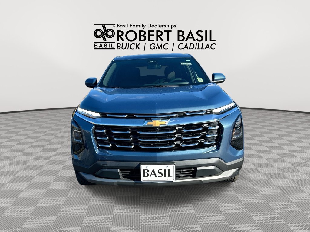 Used 2026 Chevrolet Equinox LT FWD image 3