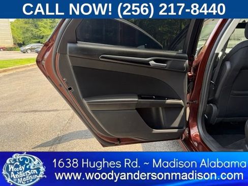 Used 2016 Ford Fusion SE FWD image 23