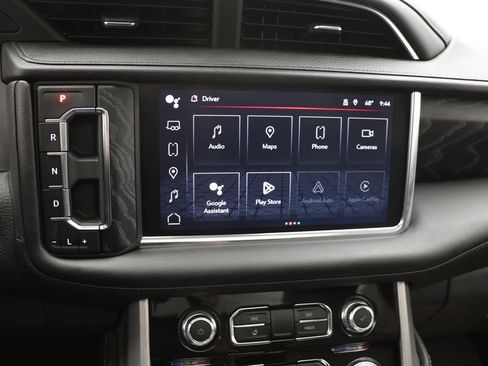 Used 2024 GMC Yukon XL Denali image 25