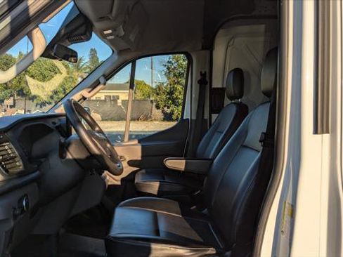 Used 2022 Ford E-Transit 148 High Roof Extended image 14