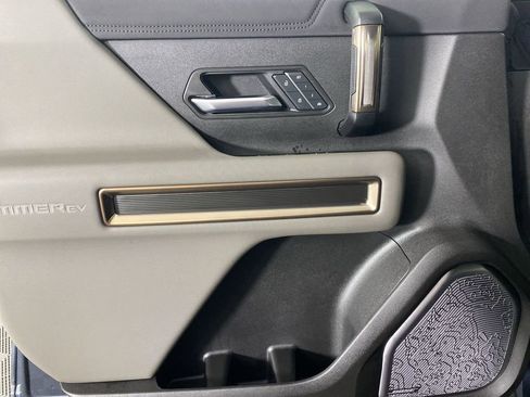 Certified 2025 GMC Hummer EV 2X image 24